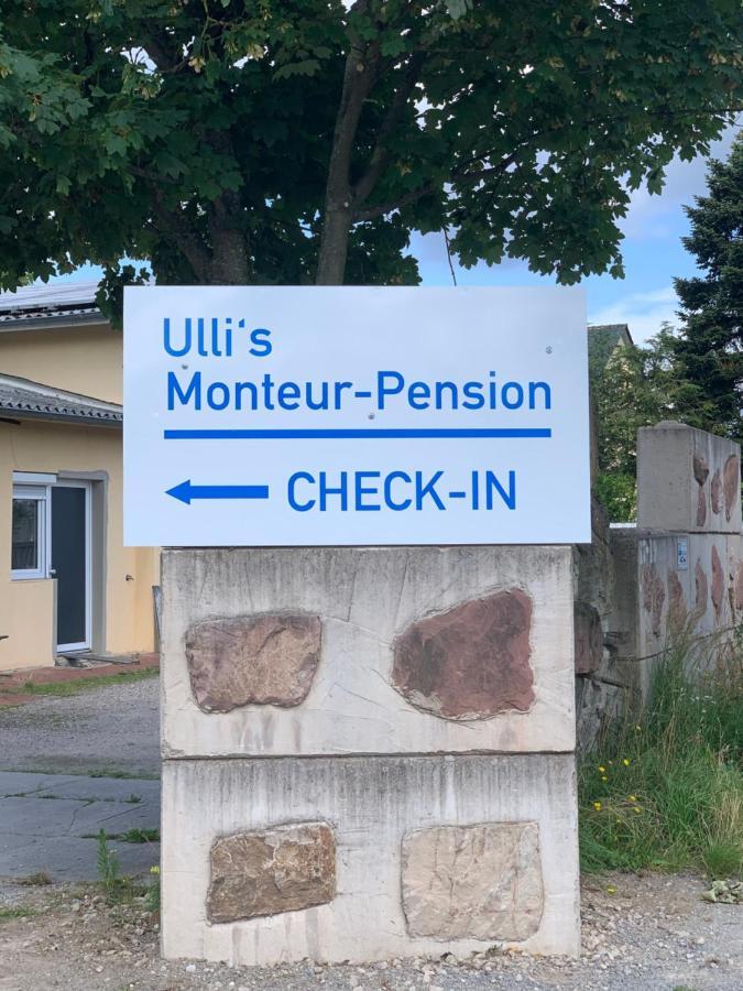 Ullis Pension Fuer Monteure & Handwerker Malsch  ภายนอก รูปภาพ