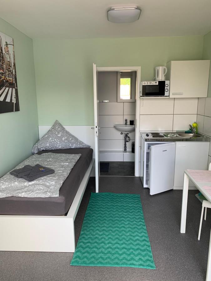 Ullis Pension Fuer Monteure & Handwerker Malsch  ภายนอก รูปภาพ